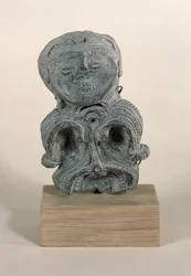 Figurilla Jomon (barro)